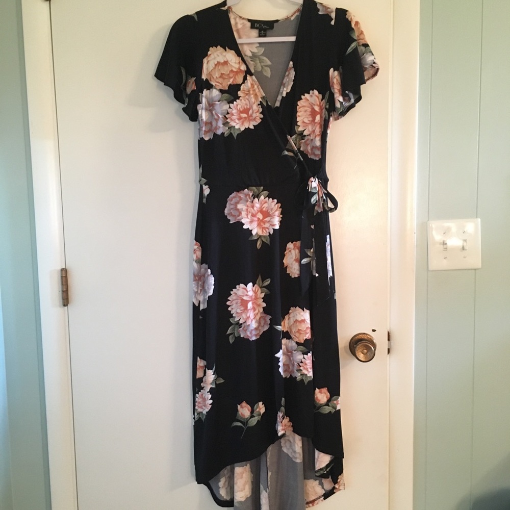 BCX wrap front dress, flutter sleeve floral
